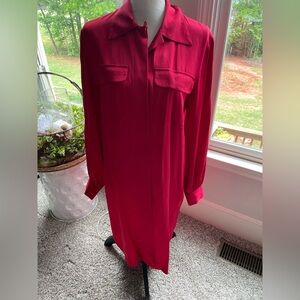 DonCaster Silks woman’s dress 100% silk is in  gently used condition SZ 8